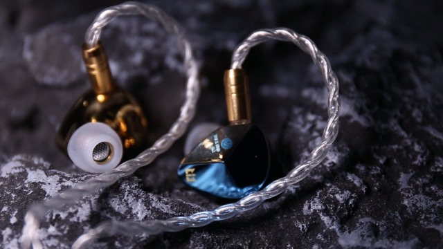 イヤホン kai Amazon.co.jp: TRI x HBB KAI イヤホン 有線 イヤモニ型 9.8mmDLC振動