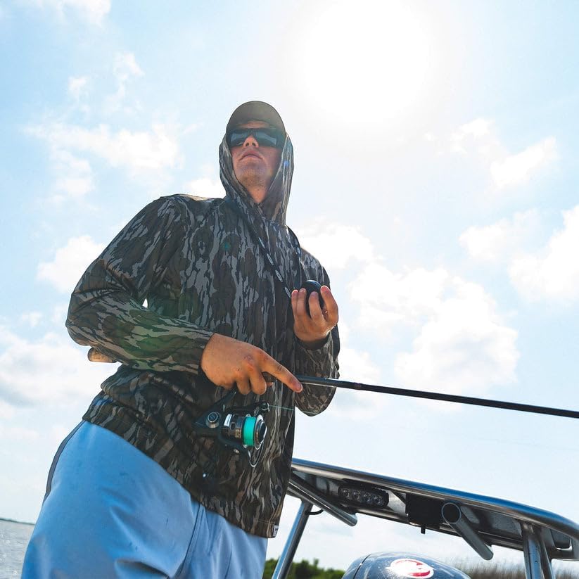 Mossy Oak Lightweight Men's Hooded Fishing Shirt Drift with Sun SPF Protection