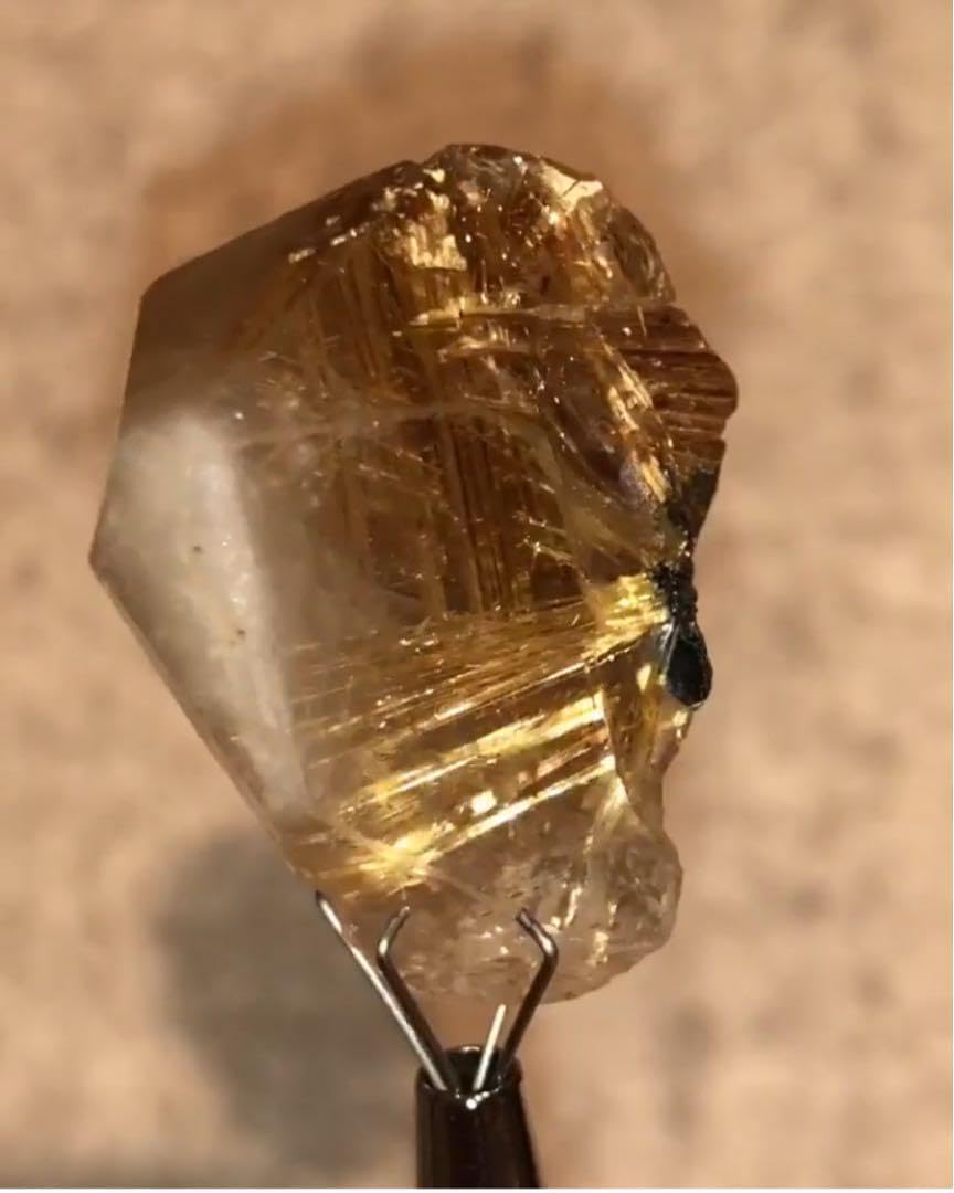 Amazon.co.jp: ルチルクォーツ原石 金針ぎっしり 金塊ギラギラ