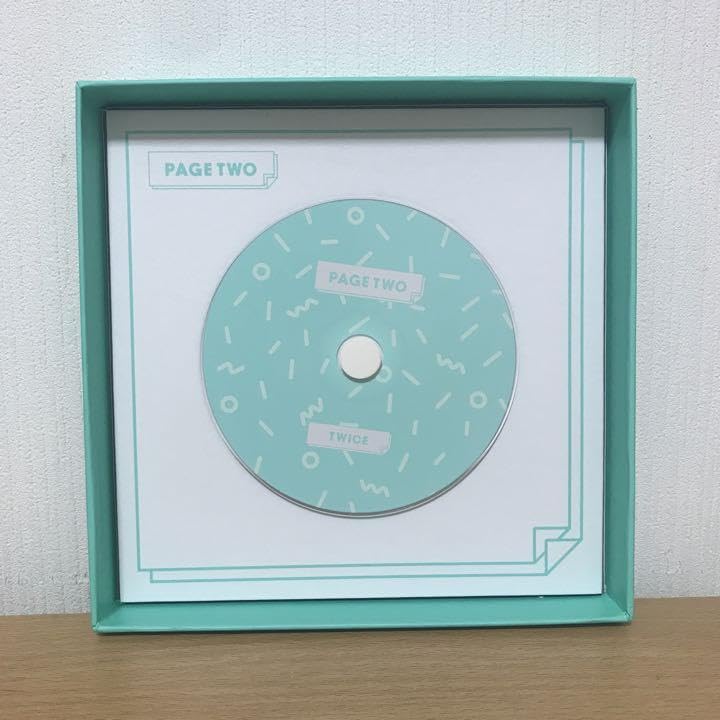Amazon.co.jp: TWICE Page Two 2nd Mini Album : おもちゃ