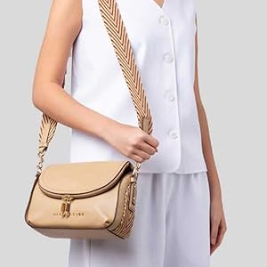 Amazon.com: Marc Jacobs The Groove Leather Mini Messenger Amazon.com: Marc Jacobs The Groove Leather Mini Messenger