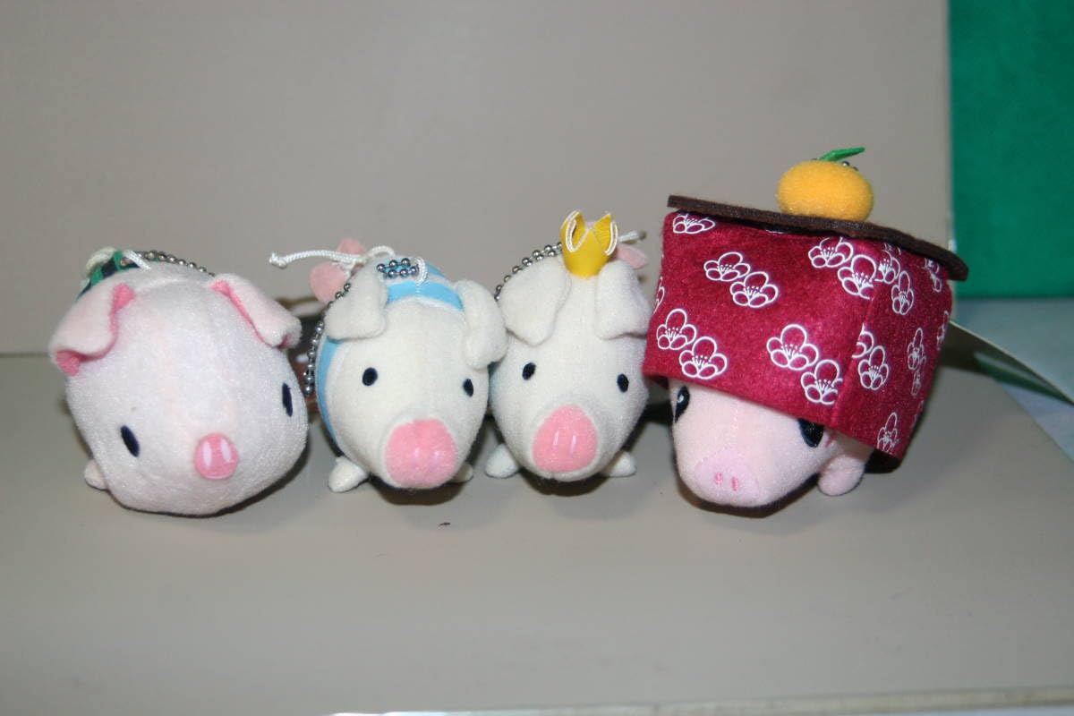 Amazon.co.jp: モンスターハンター プーギー マスコットぬいぐるみ 4種 Amazon.co.jp: モンスターハンター プーギー マスコットぬいぐるみ 4種