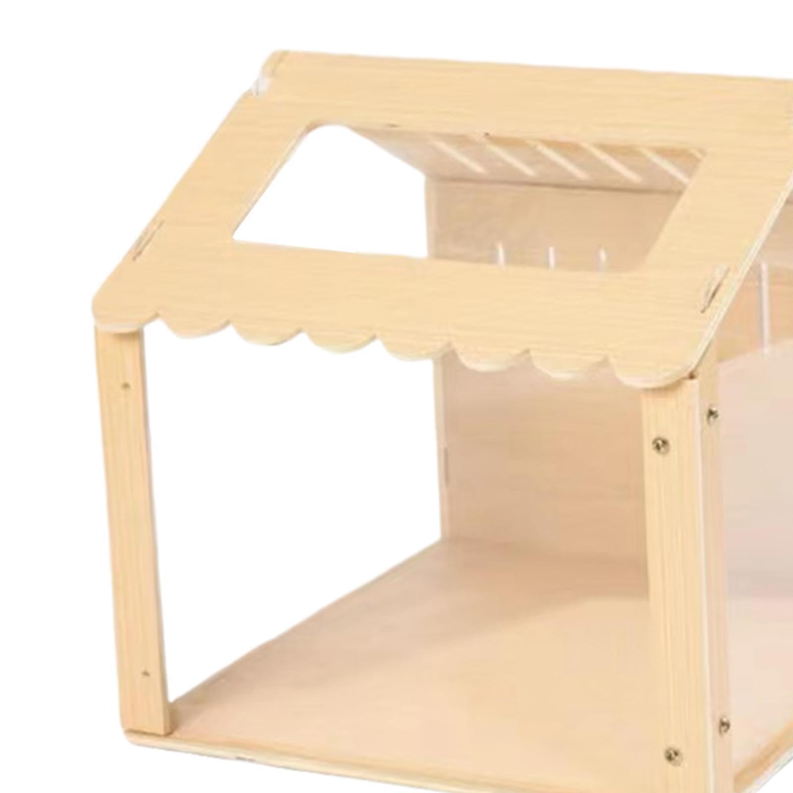 Gabbia in legno per criceti con caratteristiche colorate che soddisfano le esigenze degli animali domestici attivi e creano spazi di gioco