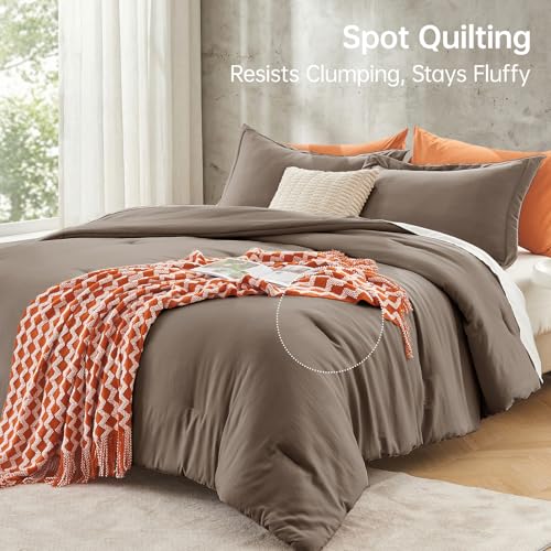Image of MUXHOMO Oversized Queen Comforter Set, Lightweight Down Alternative Bed Set | All Season 3 Piece Bedding Set,Ultra Soft Down Alternative,Includes 1 Comforter 98x98 and 2 Pillow Shams 20x26,Brown