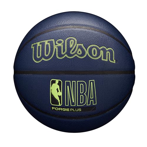 Ballon de basketball Wilson pour jouer entre amis sur les playgrounds et en salle