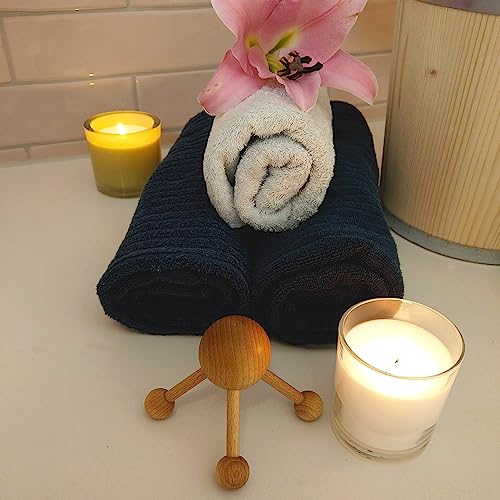 Foto von HOFMEISTER® Massagespinne Holz – Massagegerät aus Buche mit 4 Beinen für Nacken, Schultern und Kopfhaut, ohne Strom, 8,8 x 11,9 x 11,9 cm, Handarbeit (1 Stück)