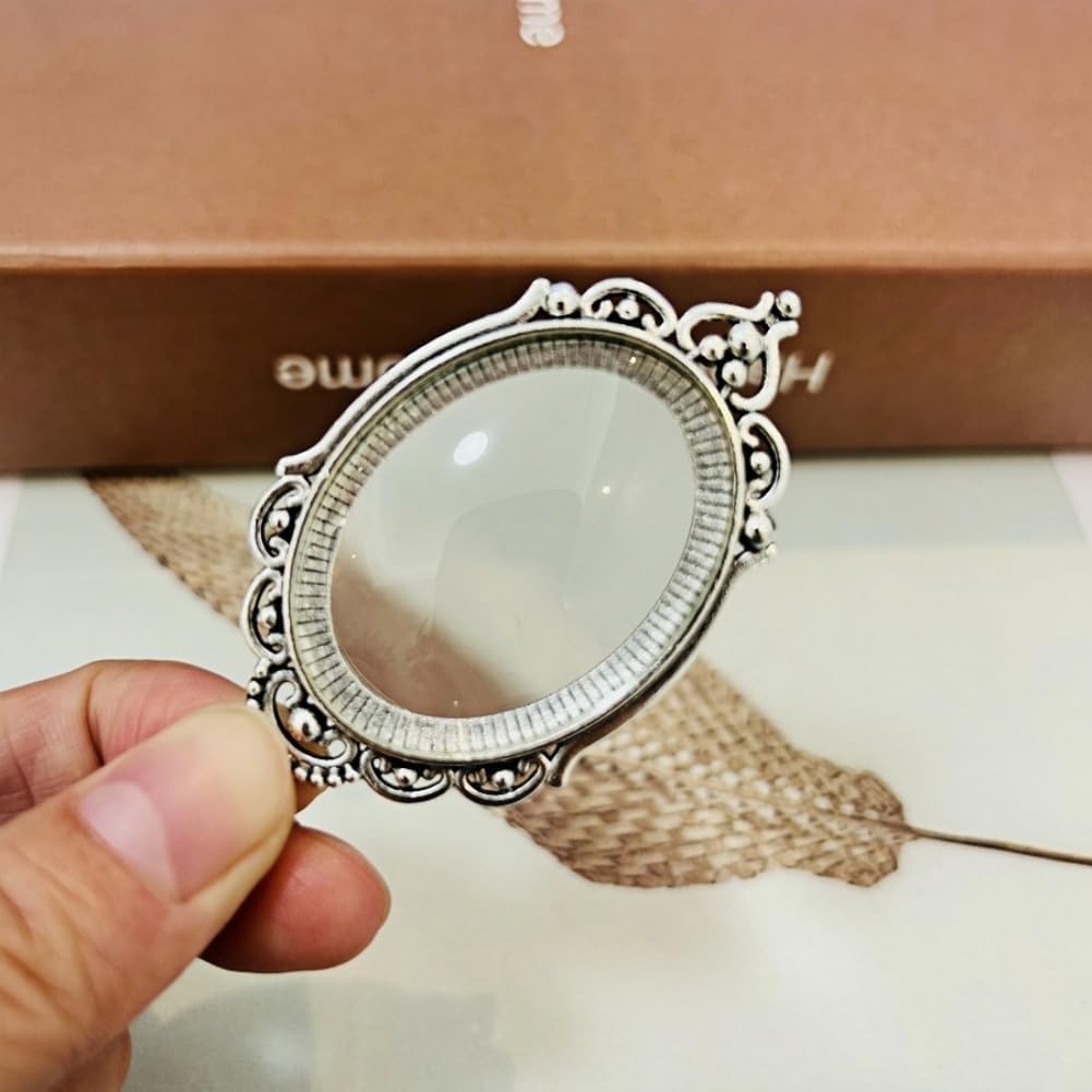 10X Vintage Magnifying Glass Necklace for Women, Functional Magnifier for Reading Menus Receipts Labels