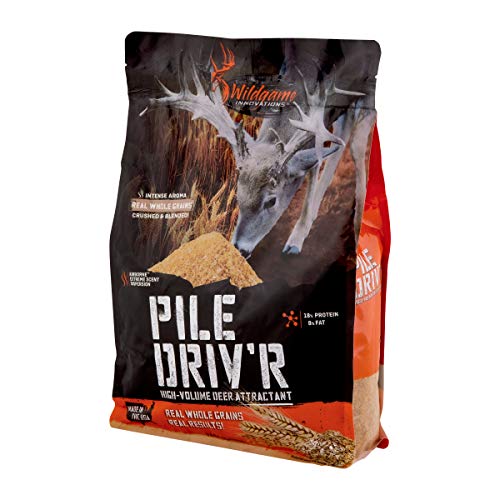 Comparison of Best Deer Attractants [Experts 2023 Reviews]