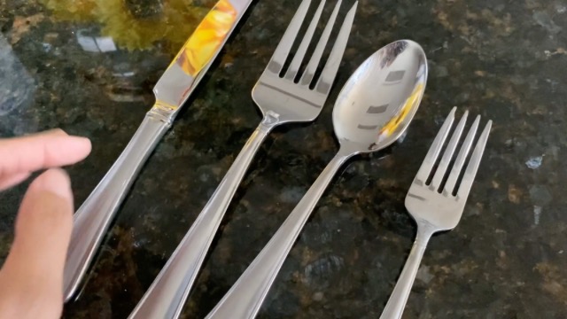 Mikasa Childs パーチメント オーバルディッシュS Amazon.com: Mikasa 5204880 Oliver 20-Piece 18/10 Stainless