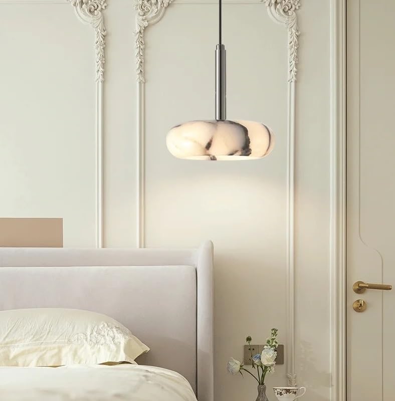Lampe suspendue en marbre pour moderniser un éclairage de salon sombre
