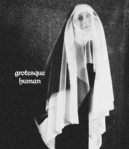 【Amazon.co.jp限定】grotesque human - ドレスコーズ (早期予約特典：「grotesque human」A4ビジュアルシート(ジャケット写真絵柄)＋Amazonオリジナル特典：「grotesque human」アクリルキーホルダー Ver.1付き) [Blu-ray]のサムネイル