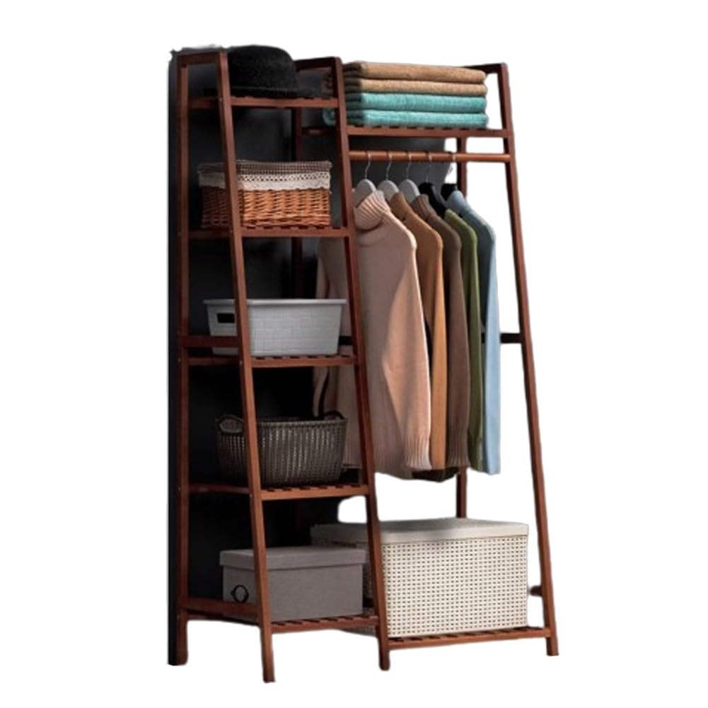 Armoire ouverte en bambou pour organiser les petits espaces sans placards