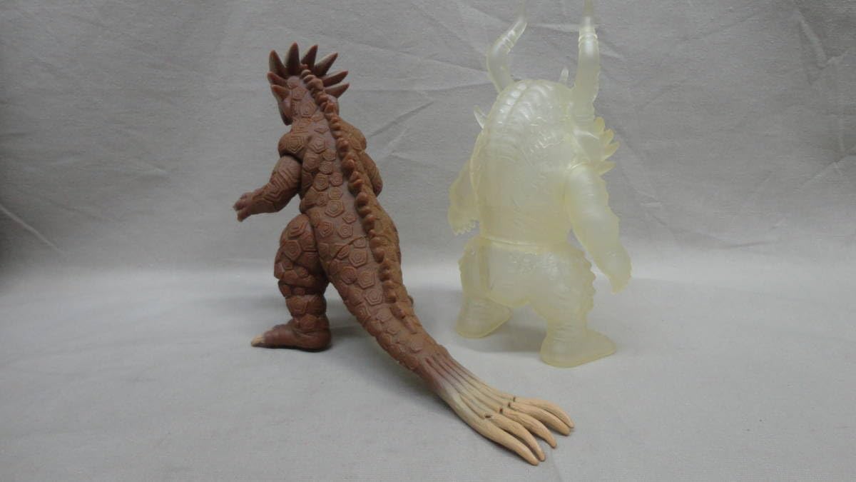 Amazon.co.jp: ウルトラ怪獣ソフビ サラマンドラ 2006&ミクラス 2006