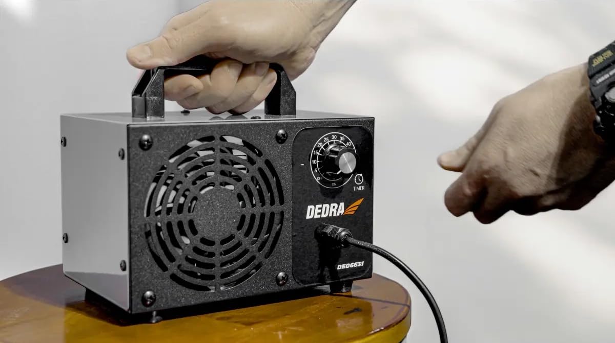 Ozon-Generator DEDRA 60000mg/h 120W stark, Timer: 1-60 min, beseitigt Gerüche und desinfiziert, Luftdurchsatz 200m³/Stunde, mit 4 ozonerzeugende Platten enthalten