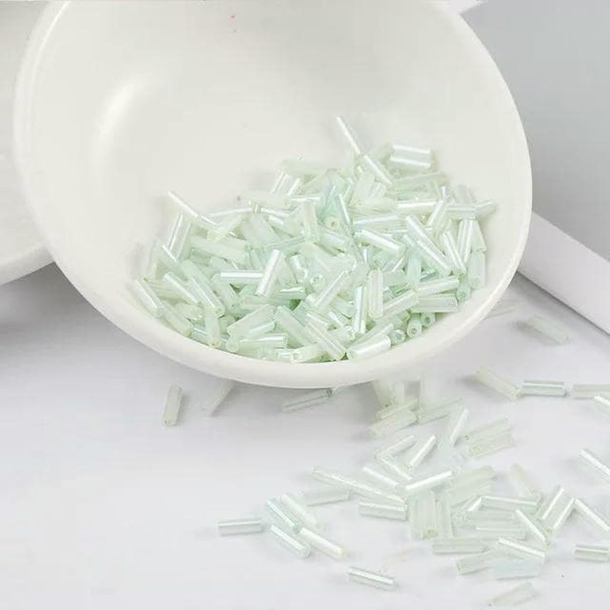 Iggll Women's Light Mint Tube Spacer Beads,Glass Bugle Tube Beads,200Pcs/10G/Bag Transparent Glass Tube Beads 2 * 6Mm Silver Core Glass Seed Bugle Beads Embroidery Jewelry Diy Garment Accessories(Light Mint)