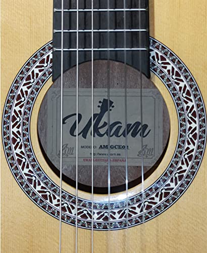 Guitare classique de studio Ukam modèle: AM-GCE02(+étui) - Les Beatles, Paul McCartney, John Lennon, RIngo Starr, George Harrison Guitare classique de studio Ukam modèle: AM-GCE02(+étui) – Image 7
