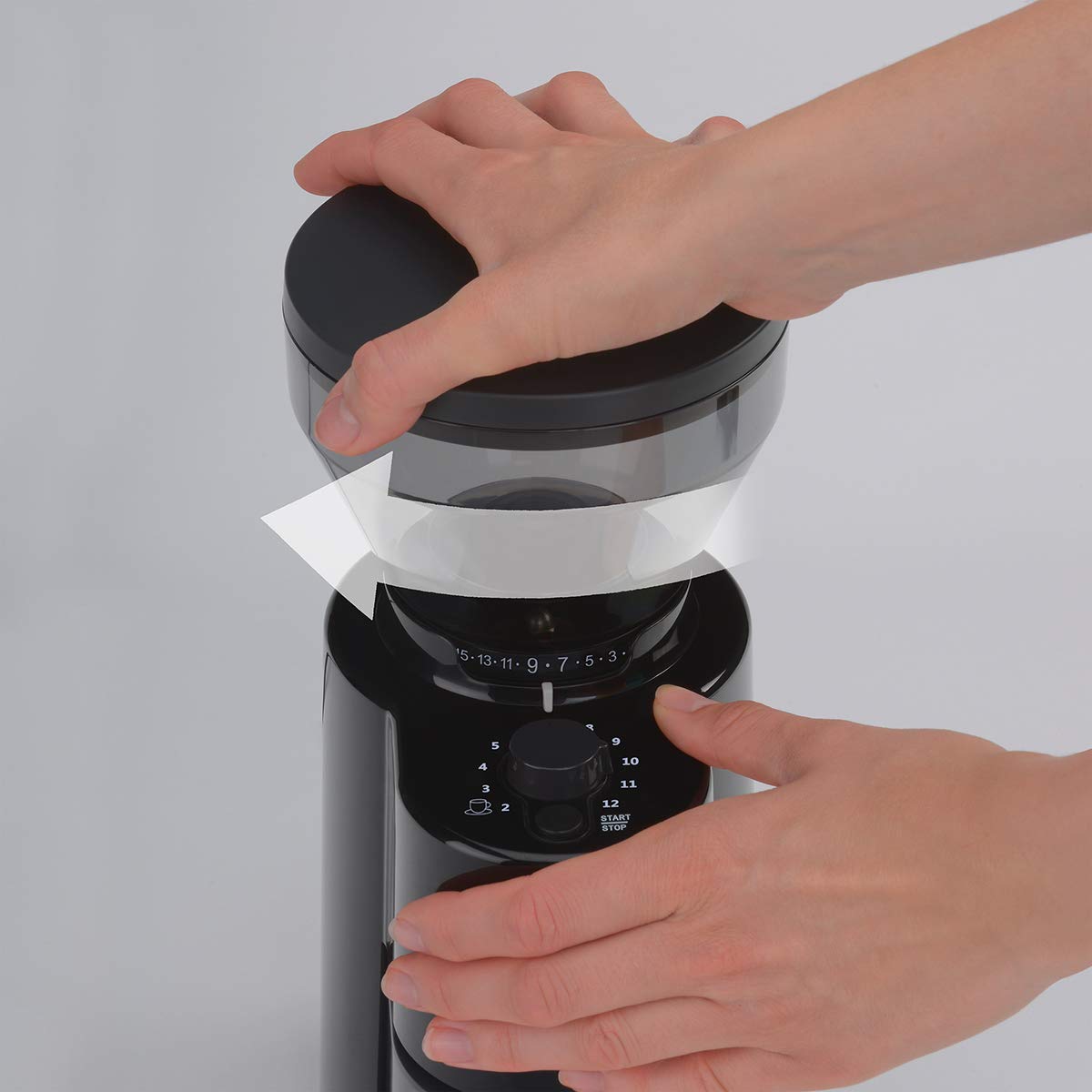 Cloer 7520 Moulin à café électrique avec broyeur conique en acier inoxydable, 2-12 tasses, 300 g de grains de café, 150 W, degré de mouture réglable, broyeur en acier inoxydable, noir