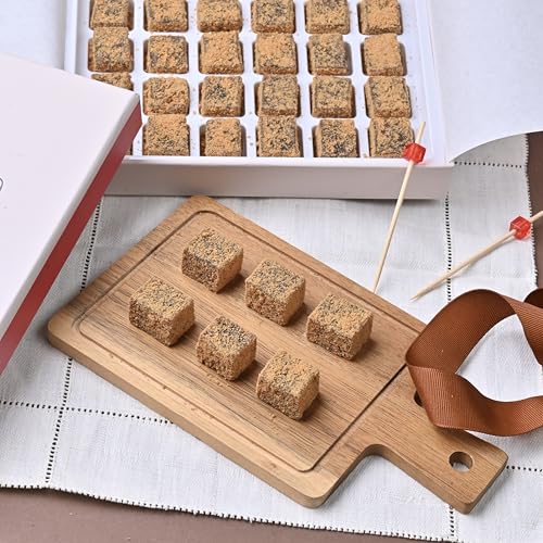 Image of Biteyz Goldie Turkish Delight, Candy Gift Box - Gourmet Treats, Chocolate Flavored Turkish Delight Coated with Caramelized Cookie Crumbs, 36 Pieces of Luxury Handmade Snacks