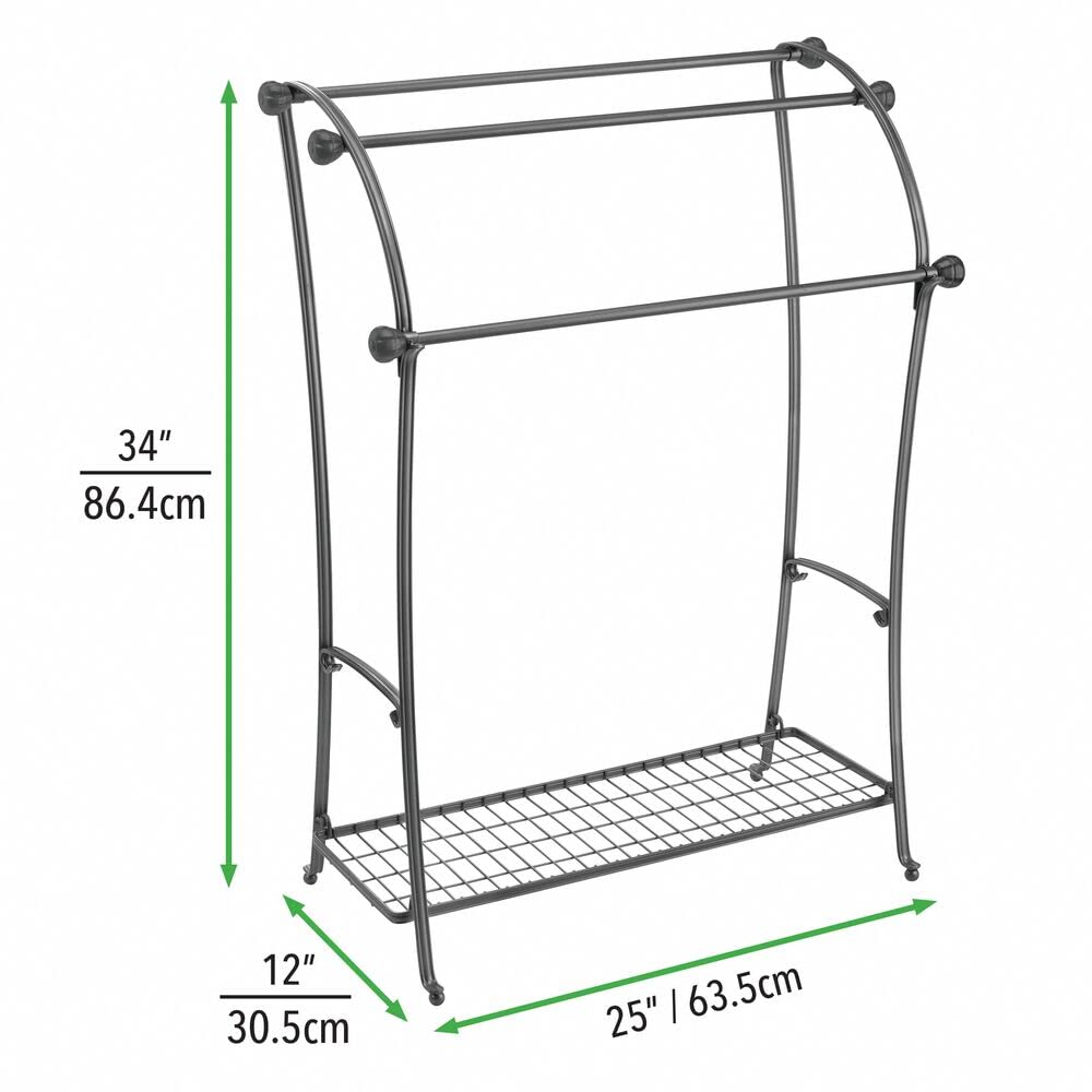 mDesign Support à Serviettes – Porte-Serviettes sur Pieds avec 3 Barres – sèche Serviettes en métal avec Un Espace de Rangement pour Les Accessoires de Bain – Gris