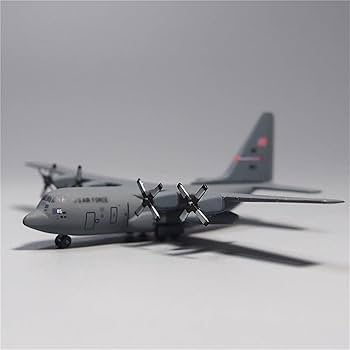 【即購入ok!!】アメリカ空軍 C-130 1/200 新品未使用 Amazon.co.jp: 軍用戦闘機モデル C-130H C130 ミニ 4 センチ