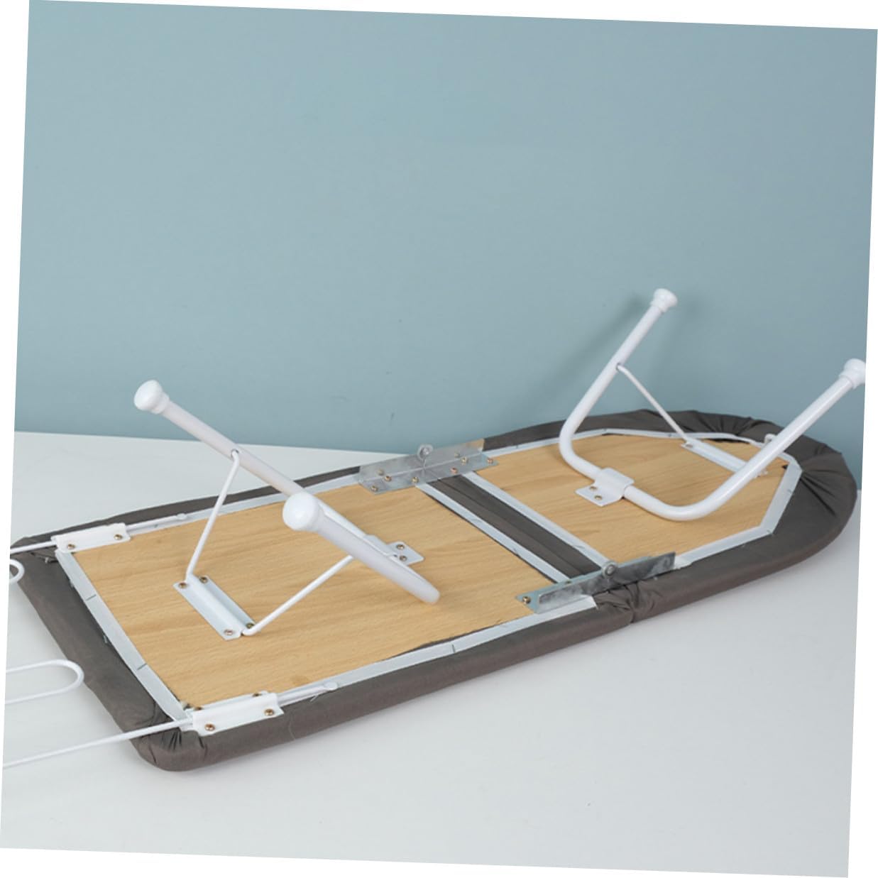 Cabilock Mini Folding Ironing Board Tabletop Ironing Stool with Heat-Resistant Cover for Home Use and Travel