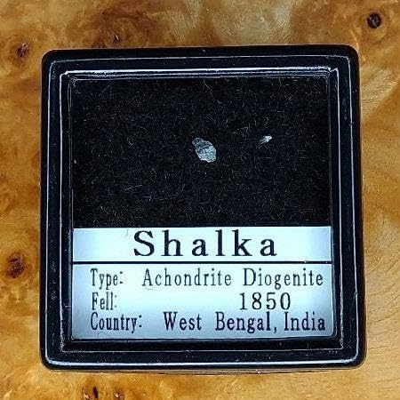 180年前のダイオジェナイト　シャルカ隕石　標本 Amazon.co.jp: 180年前のダイオジェナイト シャルカ隕石 標本