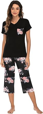 iChunhua Comfy Lounge Sets for Women Short Sleeve V-Neck Tops and Floral Print Wide Leg Pants Loose Capri Pajama Set