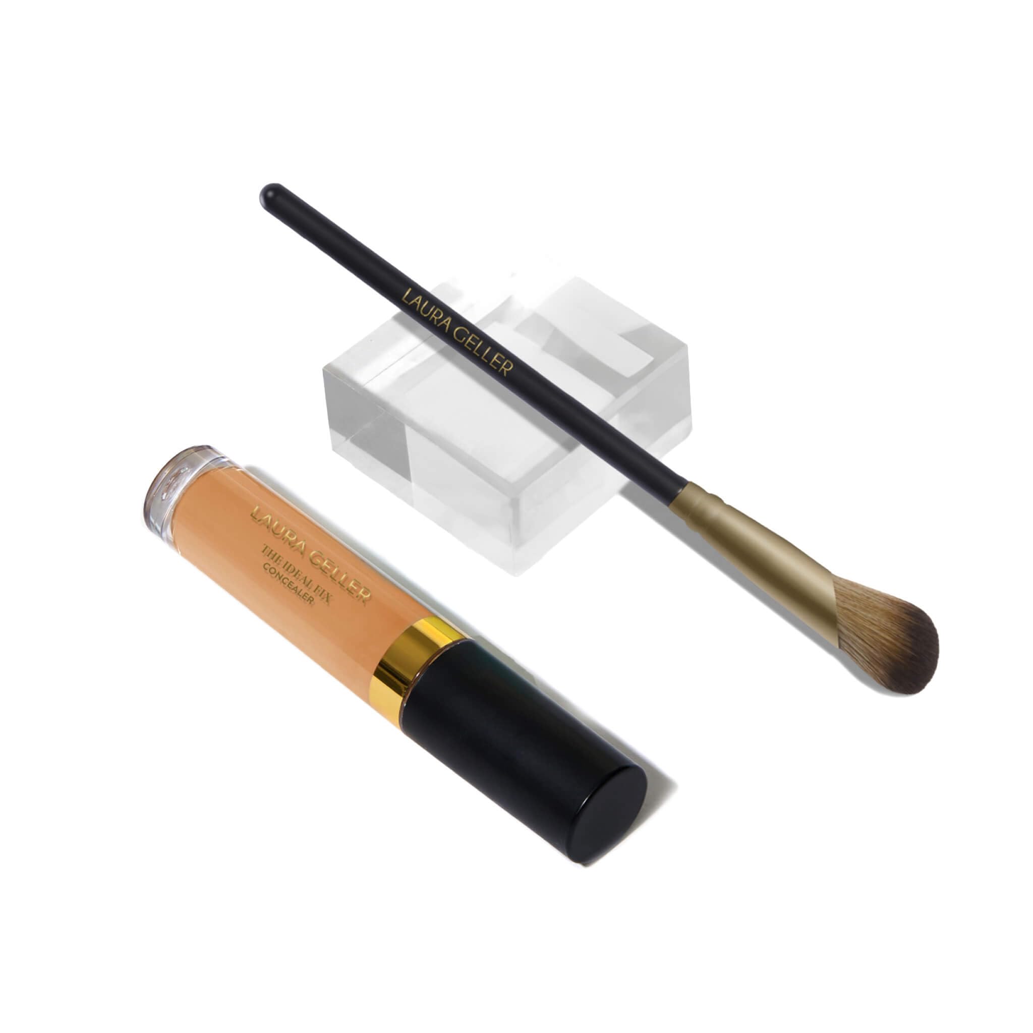 LAURA GELLER NEW YORK The Under Cover Kit Ideal Fix Concealer Golden Medium Precision Angled Concealer Brush