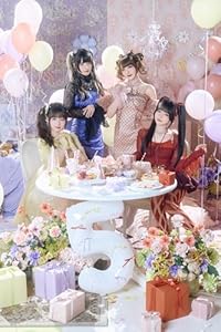 【Amazon.co.jp 限定】きゅるりんってしてみて 5th Anniversary Photobook カワイイ・リアリズム(ブロマイド付き)