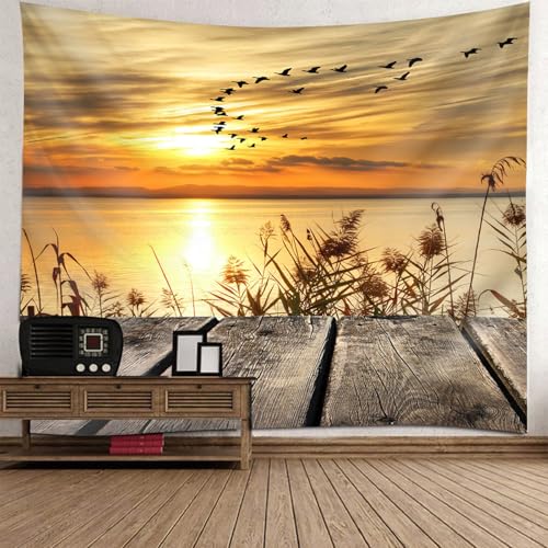Tapisserie motif paysage soleil couchant pour rechauffer l'ambiance du salon