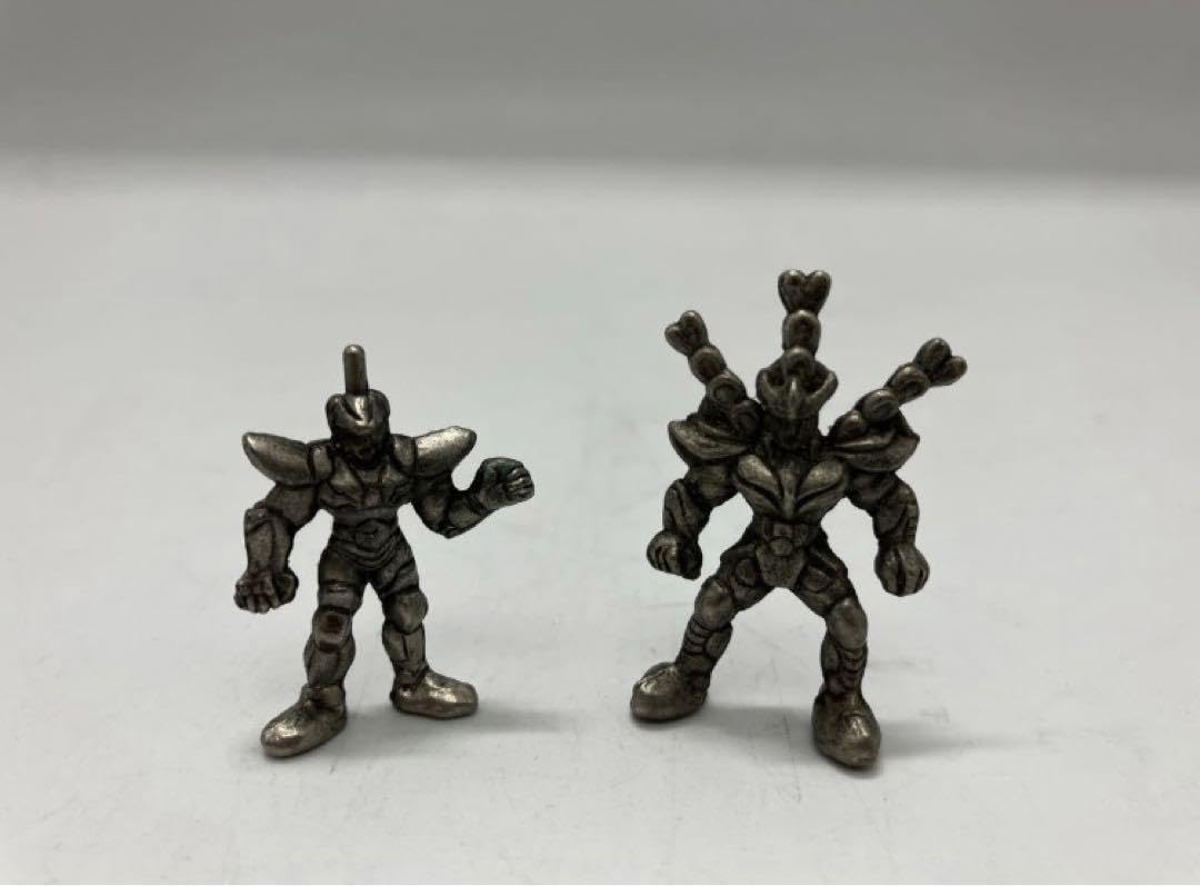 Amazon.co.jp: 聖闘士星矢 食玩 合金 2体セット まとめ売り 不二家 超 
