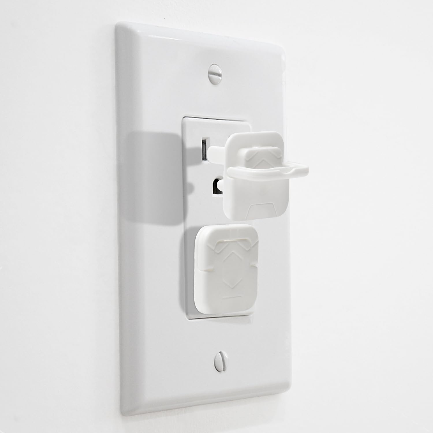 Baby Proofing Outlet Covers 60 Pack Child Safety Plug Covers Electric Shock Prevention 3-Prong White