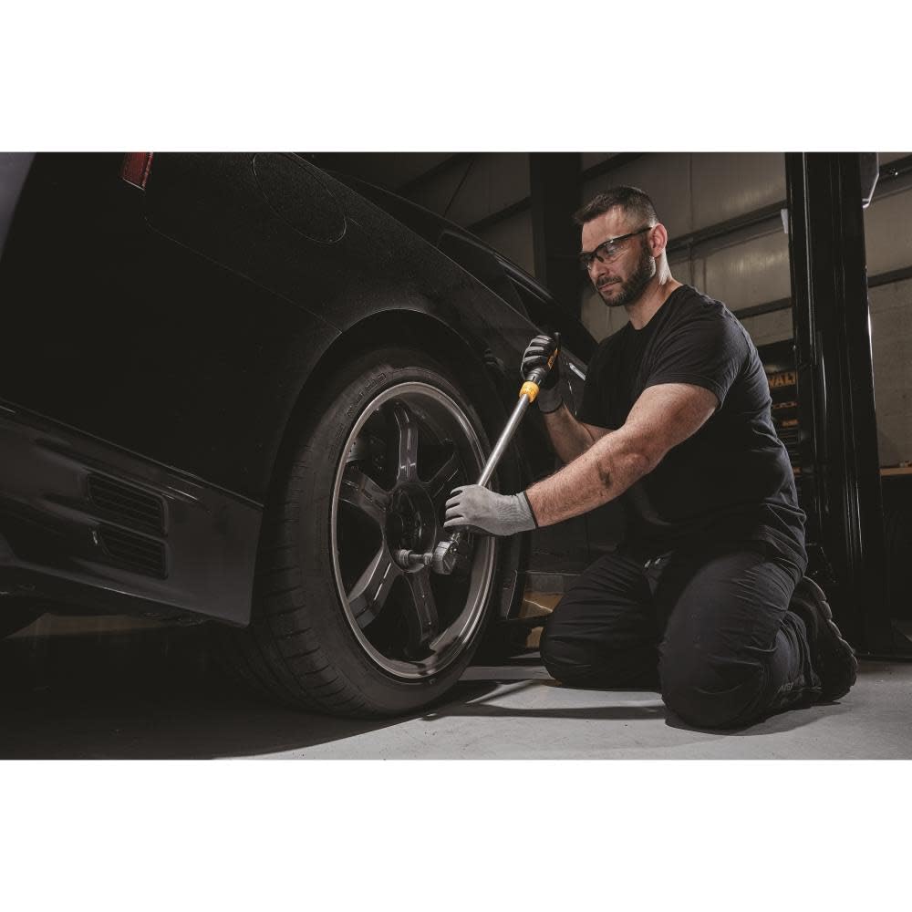 Dewalt DWMT82839 (8-Piece) 1/2 in. Drive Torque Wrench Tire Change Kit
