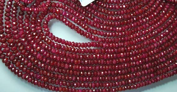Rubis rouge naturel en perles fines de 16 pouces pour bijoux du quotidien
