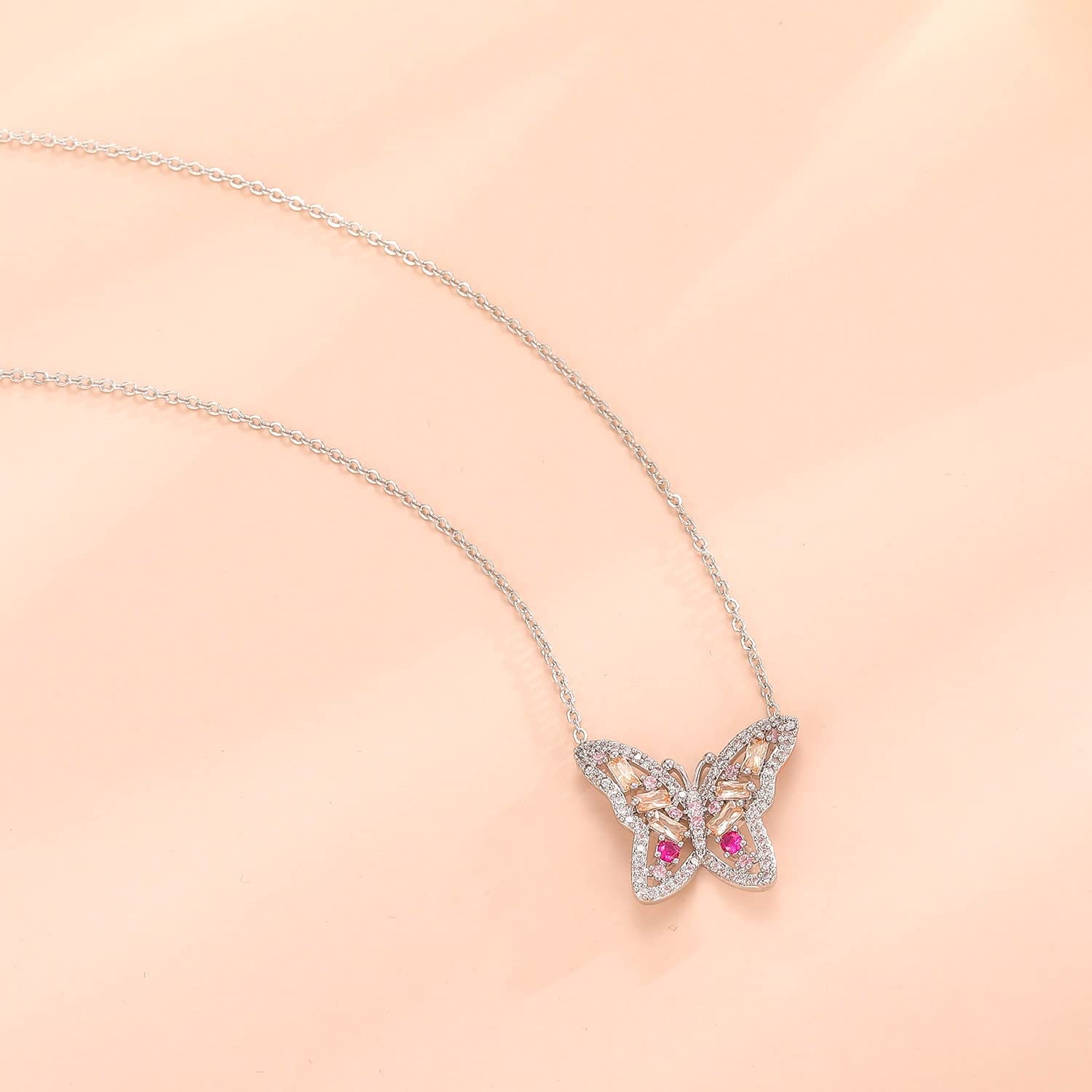 Collane Elegante Farfalla Signora Ciondolo Collana Signore Pendente Banchetto Moda squisita Elegante Collana Gioielli Collana da Donna (Metal Color : GOLD2)