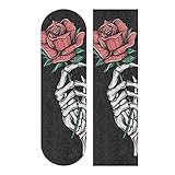 4. Un nuevo monopatín: ¿Qué hacer si tu monopatín favorito tiene viejo, y comprar uno nuevo es demasiado caro, prueba la hoja adhesiva Griptape ahora. Un accesorio genial para monopatín, puede cubrir toda la patineta y renovar tu monopatín, hacer que tu monopatín parezca nuevo.