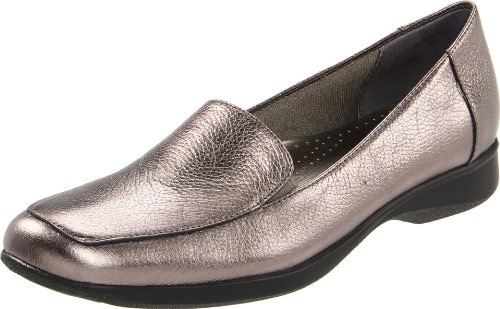Image of Trotters Women's Jenn Loafer