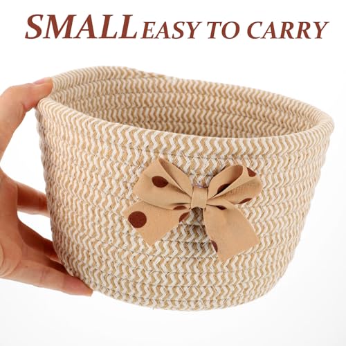 Cesta de cuerda tejida con lazo decorativo para organizar ropa delicada sin dañar 5