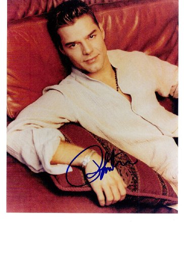 Ricky Martin 8 x 10 Celebrity Photo Autograph
