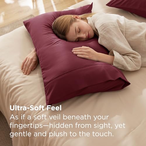 Image of Bedsure Pillow Cases Standard Size Set of 2 - Burgundy Red Brushed Microfiber Pillowcases, Super Soft and Cozy Pillow Case Covers with Envelope Closure for Kids, Wrinkle, Fade Resistant, 20x26 Inches