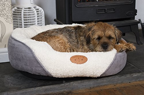 Banbury And Co. Luxury Cosy Dog Bed - Medium