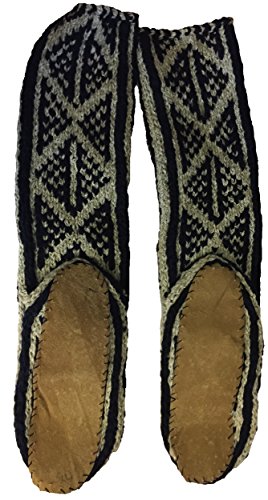 Chaussettes chaussons afghans pour des soirées cocooning chaleureuses au coin du feu