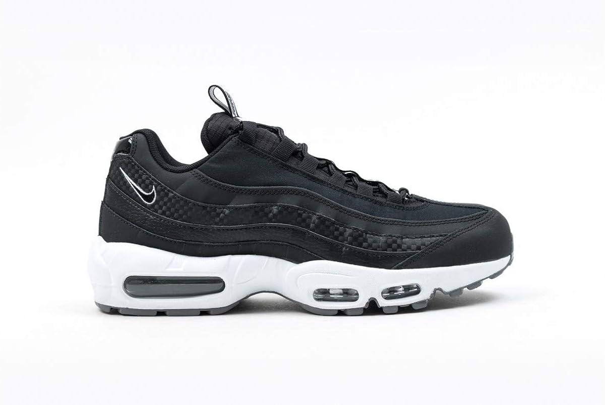 Mens black trainers size 7.5 Clearance