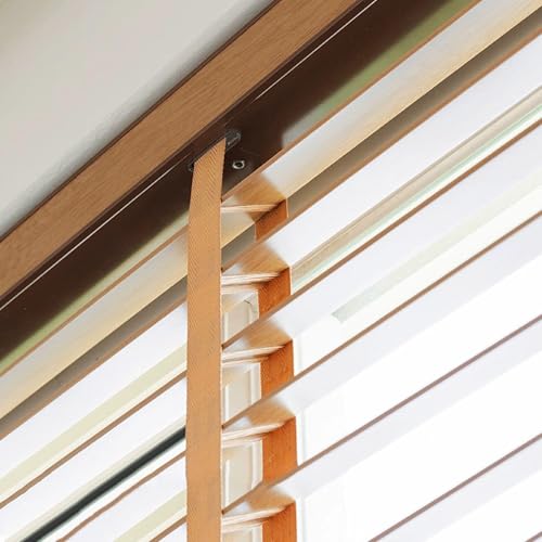 Persianas venecianas de madera para crear ambientes íntimos en salones y dormitorios 4