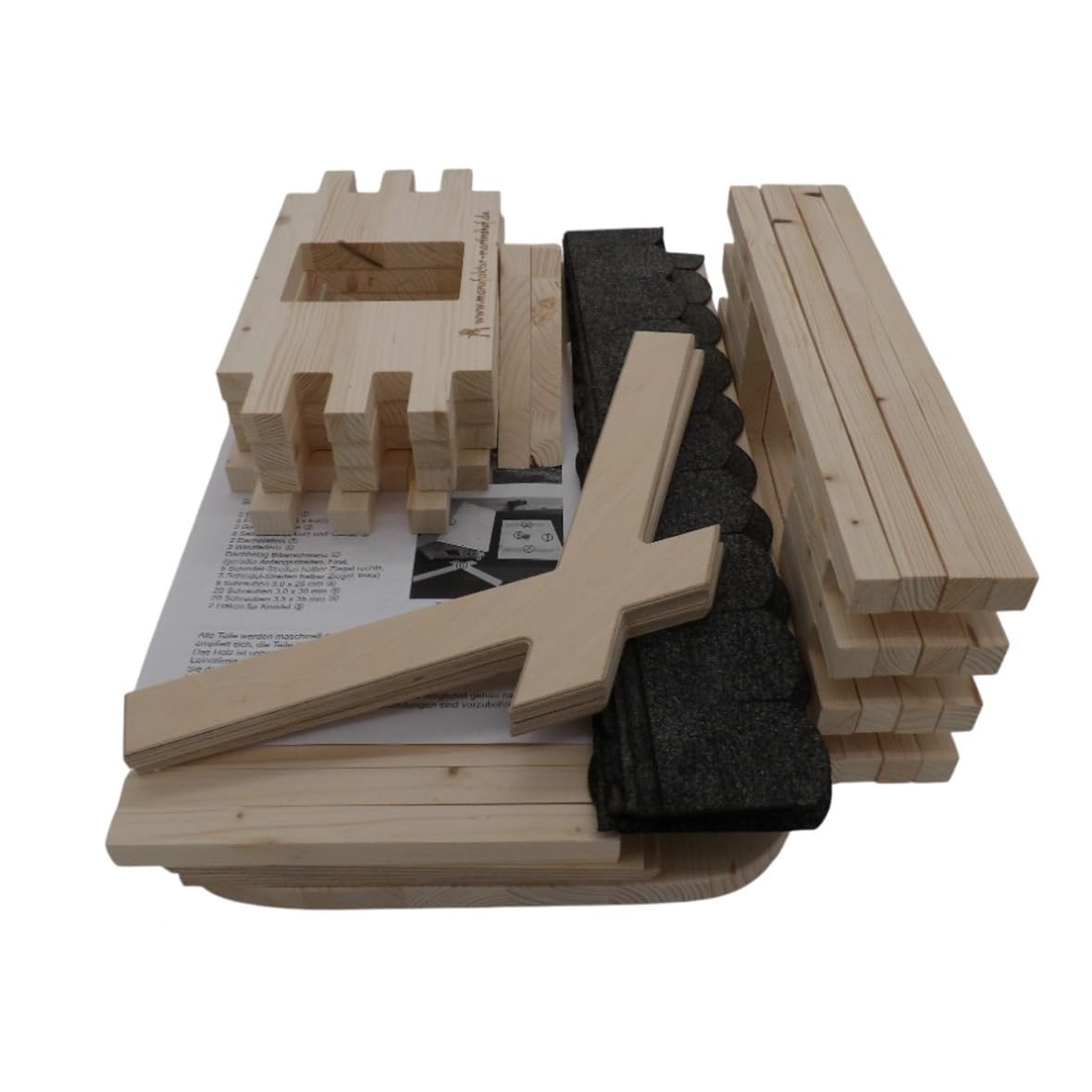 Vogelhaus Bausatz Charlie grau Manufaktur Martinshof L: 47 cm B: 38,5 cm H: 43 cm Material: unbehandeltes Fichtenholz Futterhaus Garten Outdoor Holz Geschenk Balkon