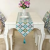 【Mejore su hogar】: Esta camino de mesa moderno está diseñada con patrones simples pero elegantes. Combinará con todo tipo de decoración del hogar y te ayudará rápidamente a cambiar tus mesas para que tengan un nuevo look elegante y romántico. Te ayuda a sentirte cómodo para cenar