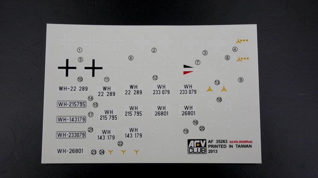AFV-Club AFV35263 - Modellino di autoblindo da Ricognizione a 8 Ruote SDKFZ 263