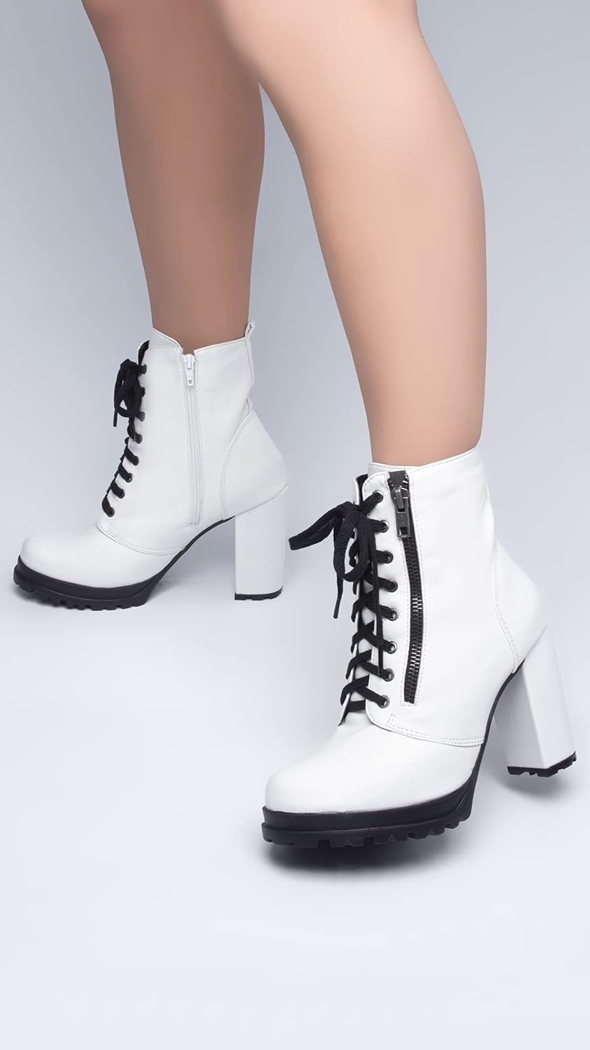 Bota Coturno Tratorada c/Ziper e Cadarço (34, Branco) em promoção! Veja a oferta e mais achadinhos de Botas 6 Hoje é o melhor dia para comprar Bota Coturno Tratorada c/Ziper e Cadarço (34, Branco) com aquele preço maroto! Promoção! Aproveite a oferta! 6