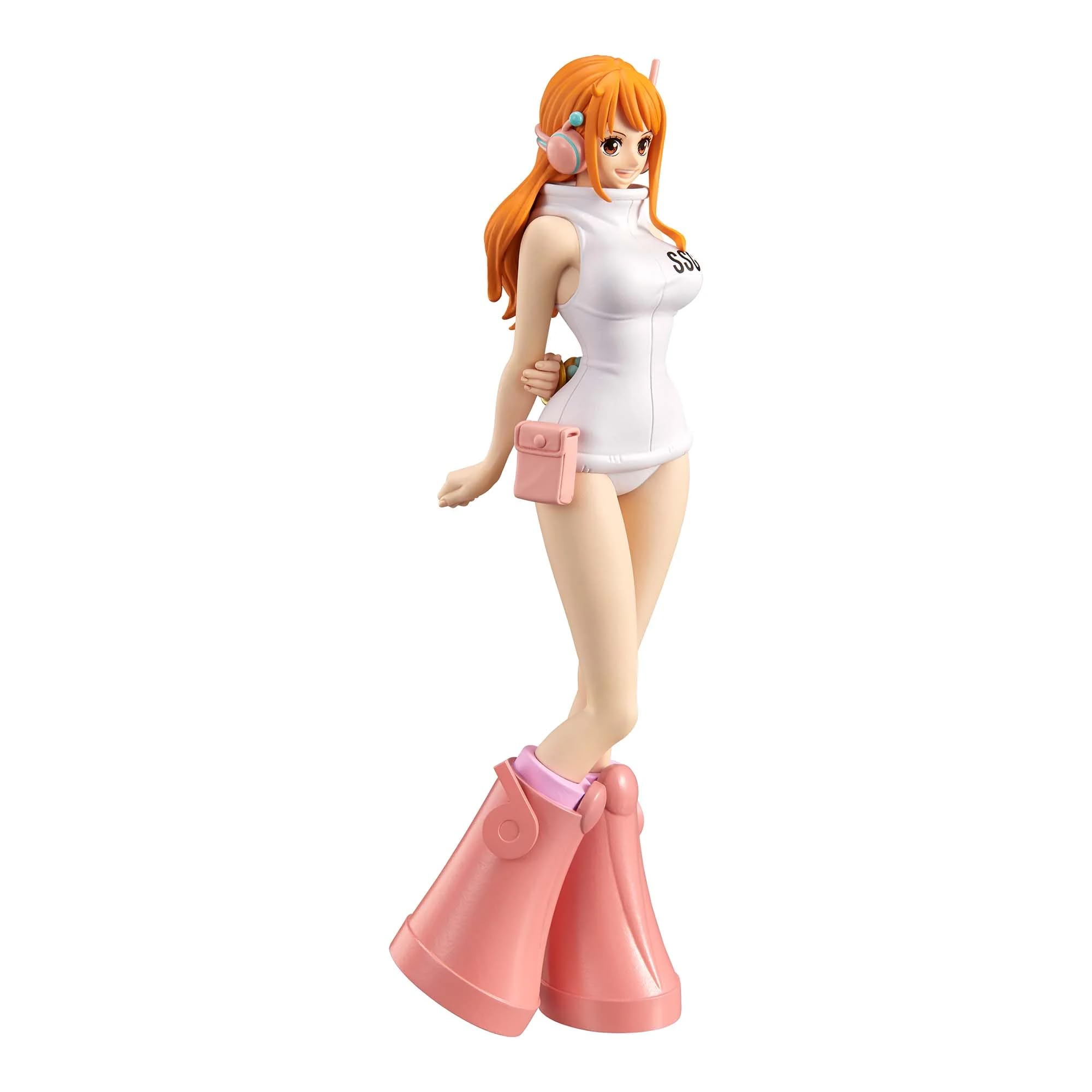ワンピース　ナミエッグヘッド編　ガレージキッド　フィギュア　完成品 ワンピース ナミ エッグヘッド服 ガレージキット フィギュア