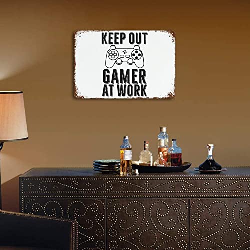 Plaque de porte Keep Out Gamer at Work en métal - Solution déco pour préserver votre studio